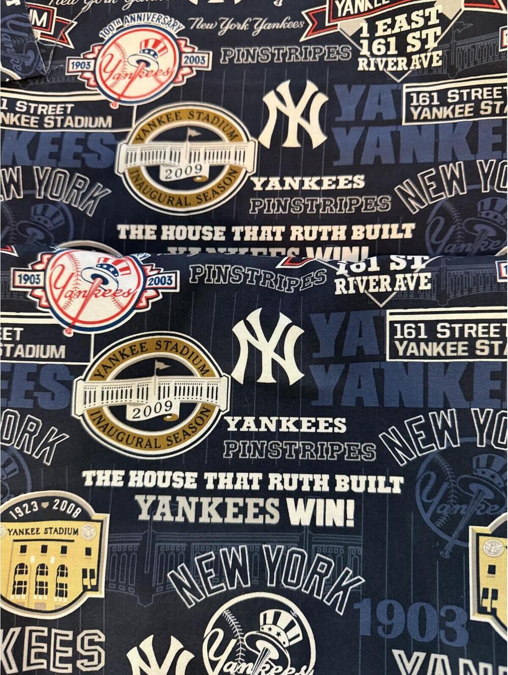 MLB New York YANKEES Print Logo on Navy 44" Cotton Fabric by 1/2 Yard
